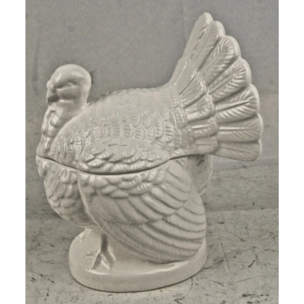 Williams Sonoma White Ceramic Turkey Covered Serving Bowl Tureen Thanksgiving